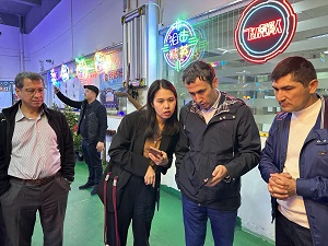 Wecome The Uzbekistan Consul General In Guangzhou Visting Yuto Games