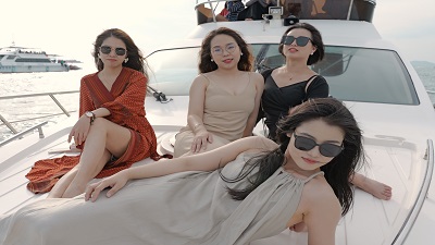 A Memorable Year-End Team Trip to Sanya: Bonding by the Sea